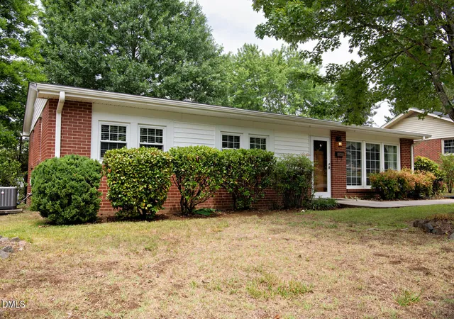 2nd image of 731 Oakgrove Dr, Graham, NC 27253 | MLS# 10175836