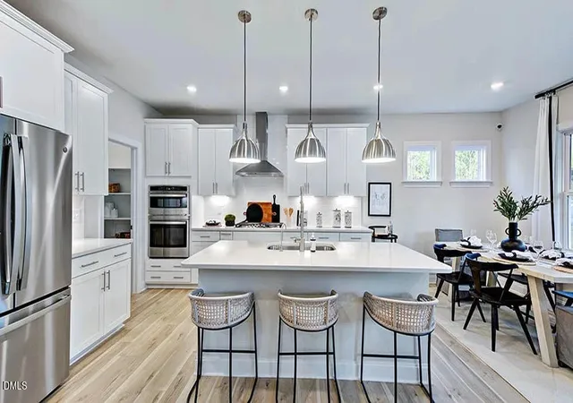 2nd image of 313 Diamond Bluff Ln, Holly Springs, NC 27540 | MLS# 10174177