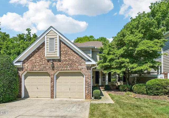 Homes for sale in Mebane, NC | 204 Walter Hagen Dr, Mebane, NC 27302 | MLS# 10174184