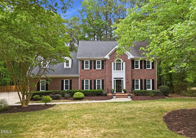 Photo 1 of Sale Pending at 424 Grosvenor Dr, Raleigh, NC 27615 | MLS# 10174925 | Listing updated on 2026-09-13