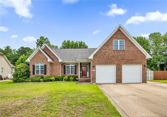 1st image of 5708 Gentleman Dr, Hope Mills, NC 28348 | MLS# 763579