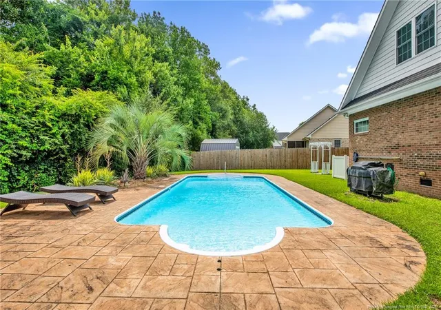 4th image of 5708 Gentleman Dr, Hope Mills, NC 28348 | MLS# 763579