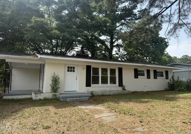Homes for sale in Wilson, NC | 605 Sunnyside Ln W, Wilson, NC 27893 | MLS# 10174267