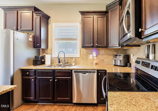 Photo 4 of Sale Pending at 30 Inman Way, Selma, NC 27576 | MLS# 10174238 | Listing updated on 2026-10-07
