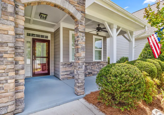 Homes for sale in Aberdeen, NC | 124 Warren Lake Rd, Aberdeen, NC 28315 | MLS# 10174769