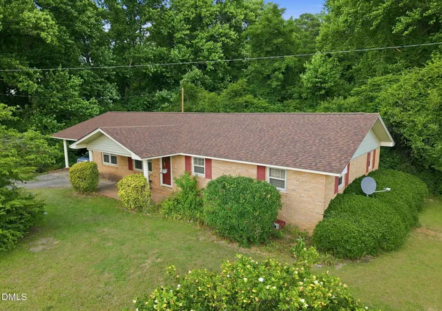 Homes for sale in Salemburg, NC | 1766 Mcphail Rd, Salemburg, NC 28385 | MLS# 10174538
