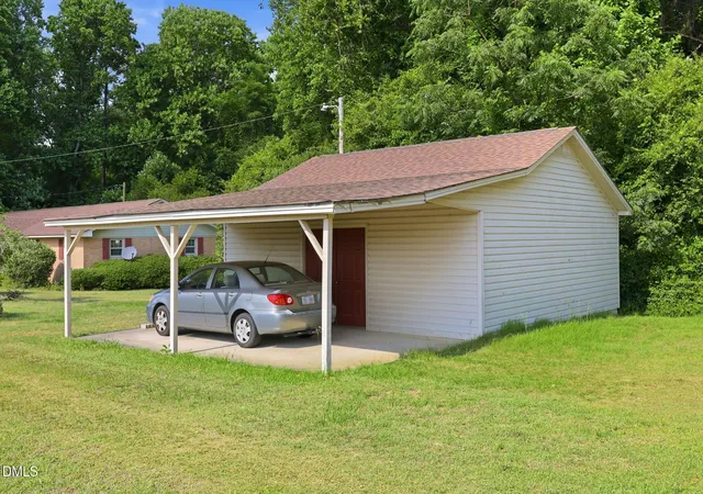 Homes for sale in Salemburg, NC | 1766 Mcphail Rd, Salemburg, NC 28385 | MLS# 10174538