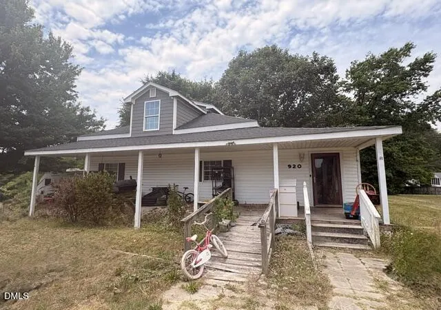 Homes for sale in Zebulon, NC | 920 Cheves Rd, Zebulon, NC 27597 | MLS# 10174226