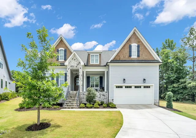 Homes for sale in Durham, NC | 802 Laurelwood Dr, Durham, NC 27705 | MLS# 10175130
