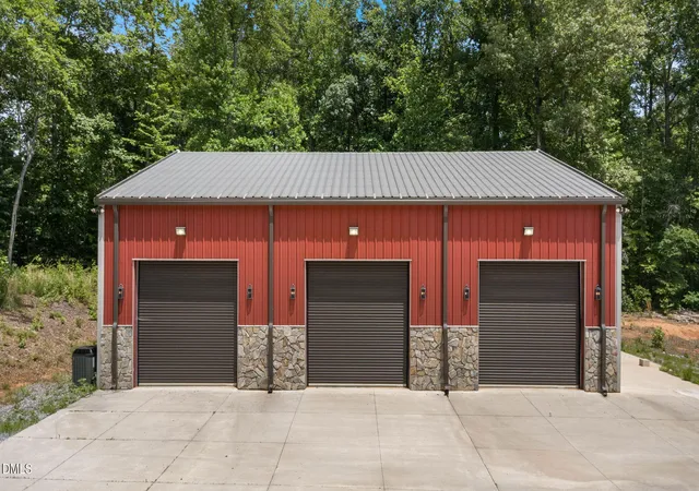 image of 301 Punkin Ridge Ln, Winston Salem, NC 27107 | MLS# 10174234