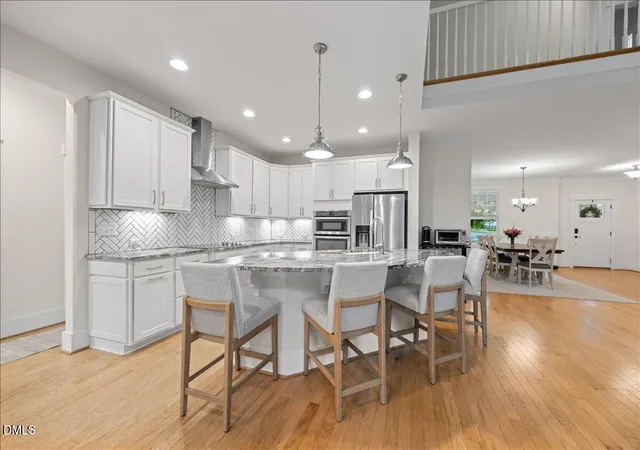 5th image of 1550 Village Grove Ct, Hillsborough, NC 27278 | MLS# 10176168