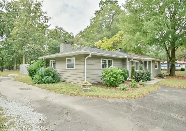 Photo 2 of Sale Pending at 3811 Pickett Rd, Durham, NC 27705 | MLS# 10174593 | Listing updated on 2026-08-07
