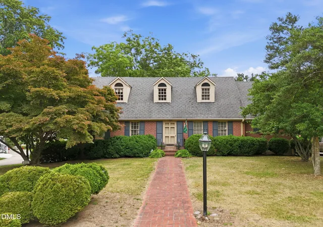 2nd image of 212 Hillcrest Dr, Oxford, NC 27565 | MLS# 10174774