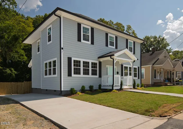 Photo 3 of Single family home for sale at 101 S Maple St, Durham, NC 27703 | MLS# 10174338 | Listing updated on 2026-07-18