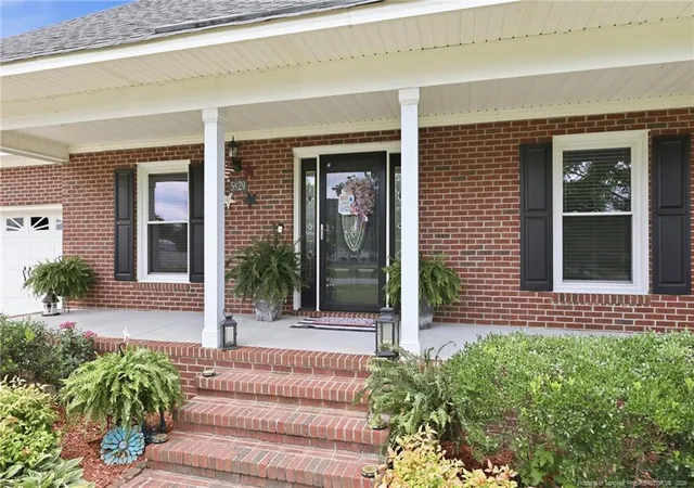 2nd image of 5829 Finish Line Dr, Hope Mills, NC 28348 | MLS# 764417