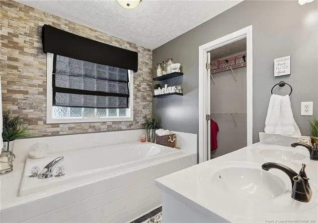 5th image of 5829 Finish Line Dr, Hope Mills, NC 28348 | MLS# 764417