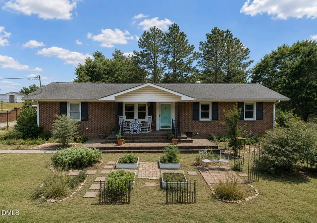 2nd image of 8921 Us Hwy 301 S, Four Oaks, NC 27524 | MLS# 10178977
