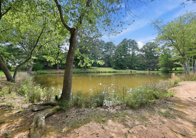 Photo 4 of Single family home for sale at 102 Lattimore Ln, Durham, NC 27713 | MLS# 10181868 | Listing updated on 2026-09-19