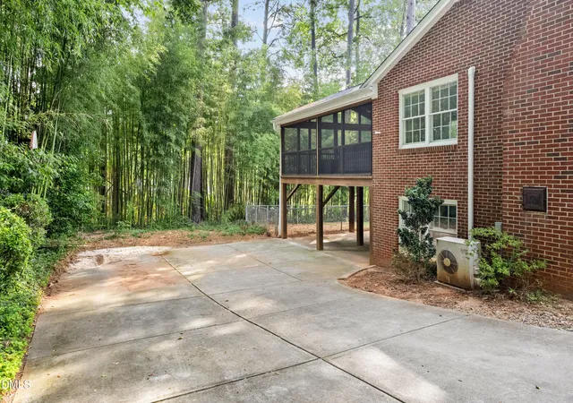 36th image of 4816 Deerwood Dr, Raleigh, NC 27612 | MLS# 10185884