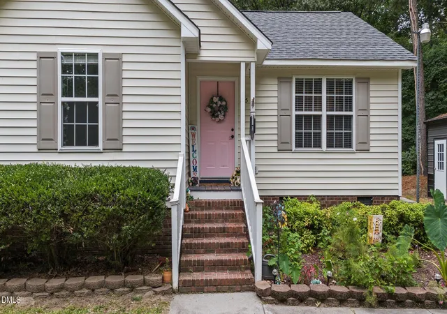 4th image of 155 Hilltop Dr, Four Oaks, NC 27524 | MLS# 10174357