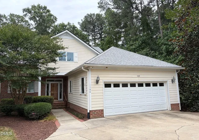 Photo 2 of Townhouse for sale at 104 Turnberry Ln, Chapel Hill, NC 27517 | MLS# 10174381 | Listing updated on 2026-08-28