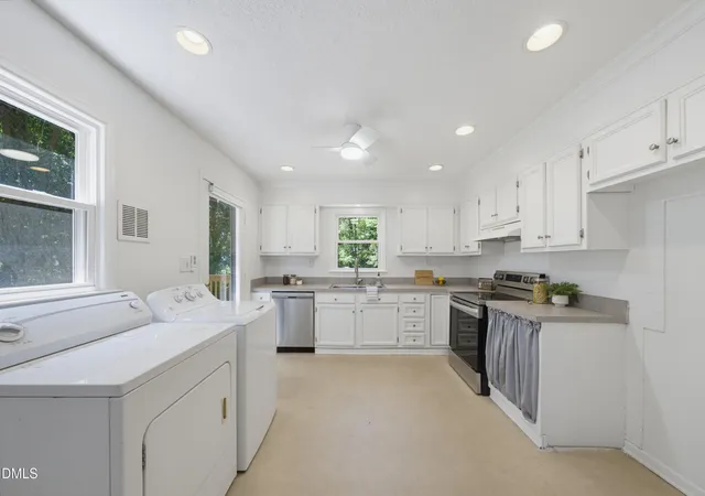 Photo 4 of Sale Pending at 3801 Eck Dr, Raleigh, NC 27604 | MLS# 10174550 | Listing updated on 2026-08-29
