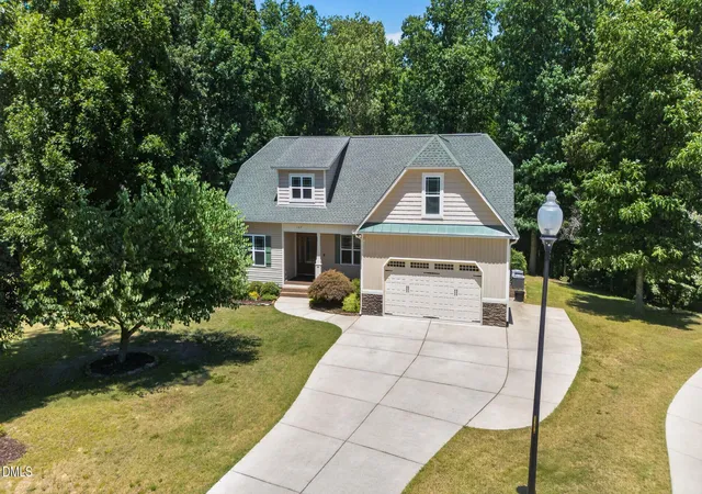 Photo 2 of Single family home for sale at 107 Smithsanders Ct, Smithfield, NC 27577 | MLS# 10174446 | Listing updated on 2026-09-17