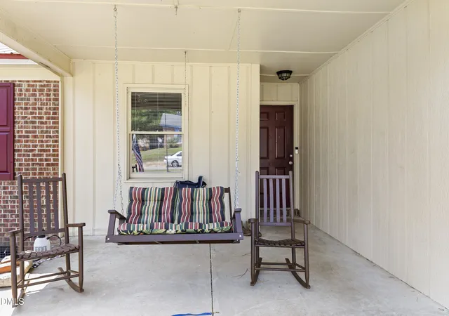 Photo 5 of Single family home for sale at 210 Eppingdale Dr, Spring Lake, NC 28390 | MLS# 10178519 | Listing updated on 2026-08-29