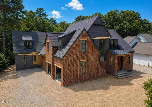2nd image of 1021 Manchester Dr, Raleigh, NC 27609 | MLS# 10174399