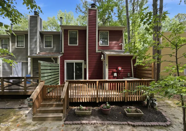 Homes for sale in Durham, NC | 35 Willow Bridge Dr, Durham, NC 27707 | MLS# 10174939
