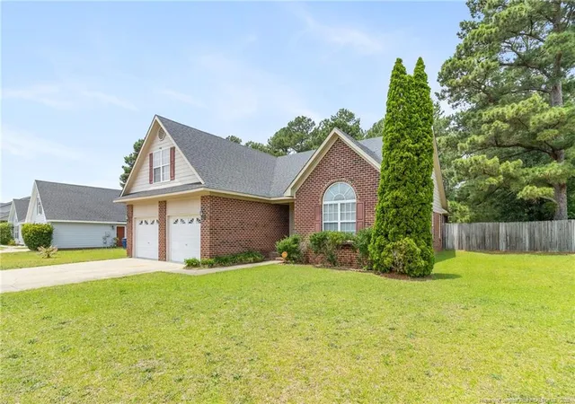 Homes for sale in Raeford, NC | 107 Hollow Ln, Raeford, NC 28376 | MLS# 763700
