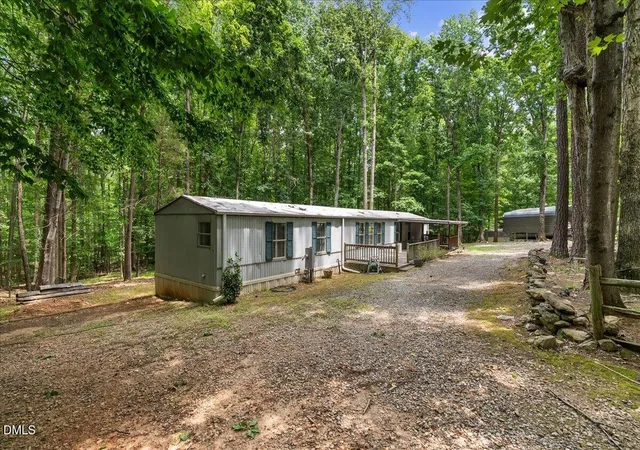 3rd image of 122 Nature Ln, Henderson, NC 27537 | MLS# 10176925