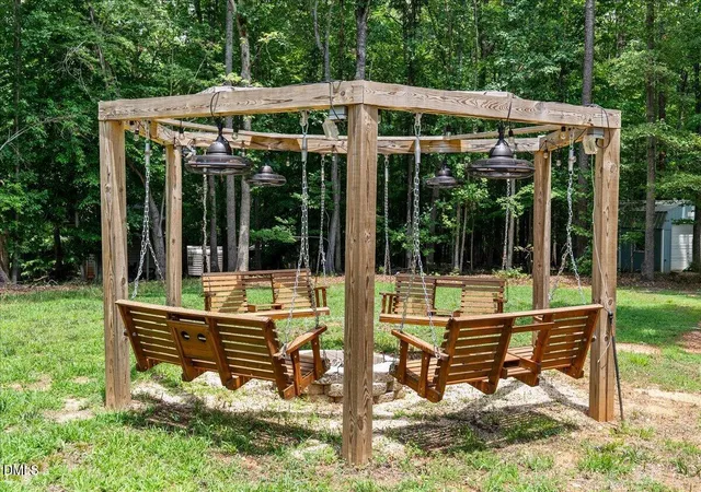 3rd image of 111 Nature Ln, Henderson, NC 27537 | MLS# 10176921