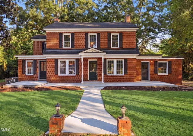 Photo 1 of Sale Pending at 1424 Carthage St, Sanford, NC 27330 | MLS# 10175806 | Listing updated on 2026-07-18