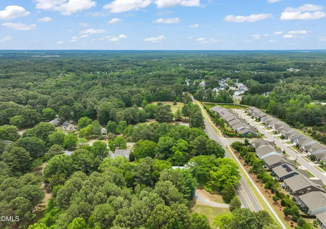 Photo 10 of Sale Pending at 4403 Grandale Dr, Durham, NC 27713 | MLS# 10175291 | Listing updated on 2026-08-10