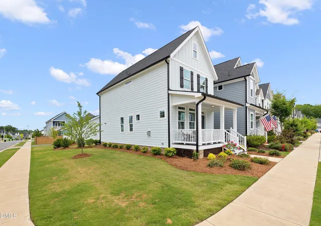 Photo 3 of Single family home for sale at 1534 Millrock Trl, Wendell, NC 27591 | MLS# 10175063 | Listing updated on 2026-09-23