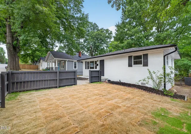 Photo 2 of Single family home for sale at 1309 N Hyde Park Ave, Durham, NC 27701 | MLS# 10175080 | Listing updated on 2026-08-18