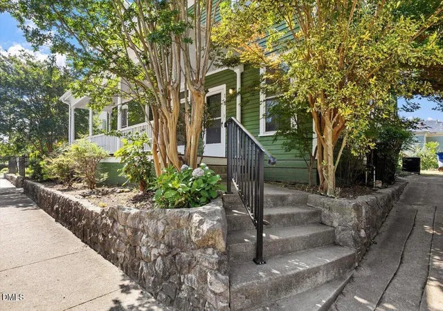 4th image of 404 E Edenton St, Raleigh, NC 27601 | MLS# 10174559