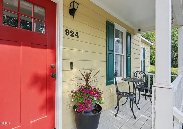 1st image of 924 Big Bend Ct, Wake Forest, NC 27587 | MLS# 10175197