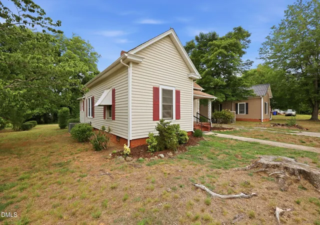 Homes for sale in Mebane, NC | 406 S Third St, Mebane, NC 27302 | MLS# 10175394
