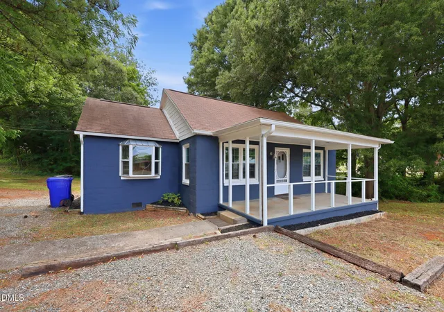 2nd image of 615 N Churton St, Hillsborough, NC 27278 | MLS# 10174622