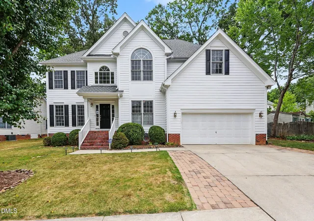 2nd image of 1810 Turning Leaf Ln, Durham, NC 27712 | MLS# 10175141