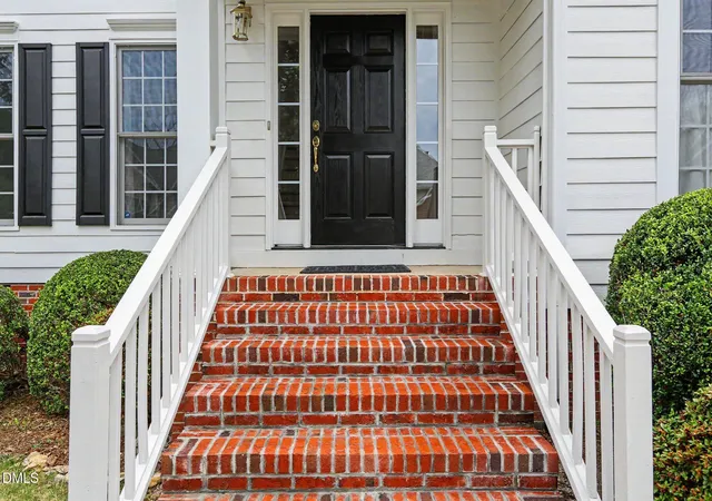 4th image of 1810 Turning Leaf Ln, Durham, NC 27712 | MLS# 10175141