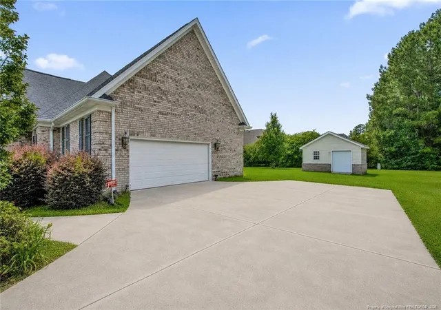 Photo 3 of Sale Pending at 1309 Oakridge Blvd, Lumberton, NC 28358 | MLS# 764496 | Listing updated on 2026-08-19