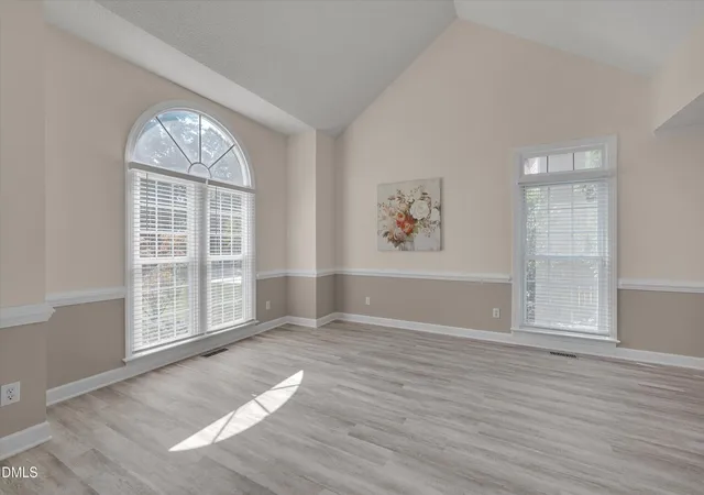 3rd image of 105 Merowe Ct, Cary, NC 27513 | MLS# 10178617