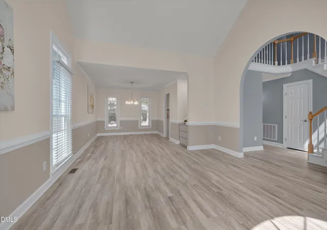 5th image of 105 Merowe Ct, Cary, NC 27513 | MLS# 10178617