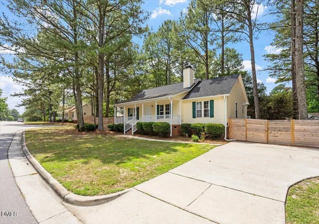 Homes for sale in Knightdale, NC | 5332 Covington Cross Dr, Knightdale, NC 27545 | MLS# 10175386