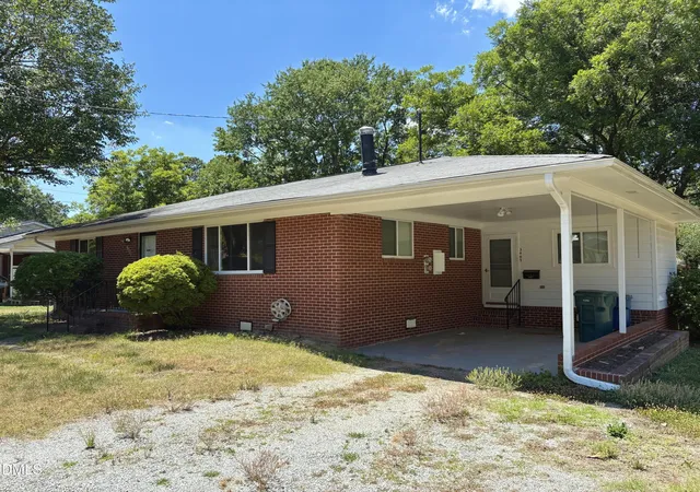 2nd image of 3605 Duke Homestead Rd, Durham, NC 27704 | MLS# 10175373