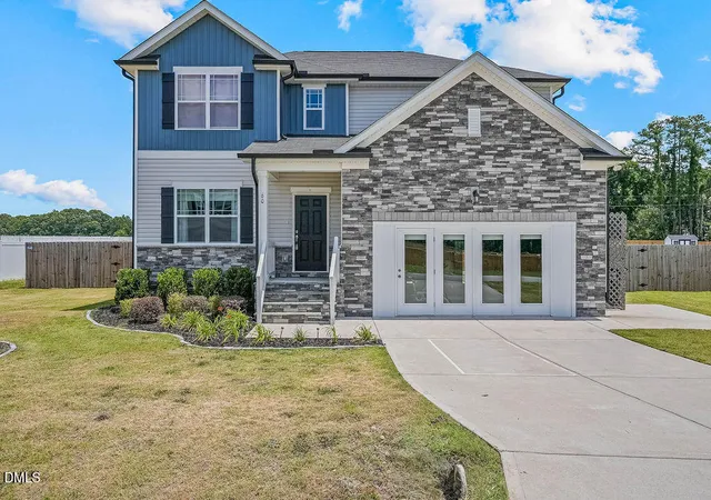 3rd image of 60 Olivia Crossing Ct, Four Oaks, NC 27524 | MLS# 10174870