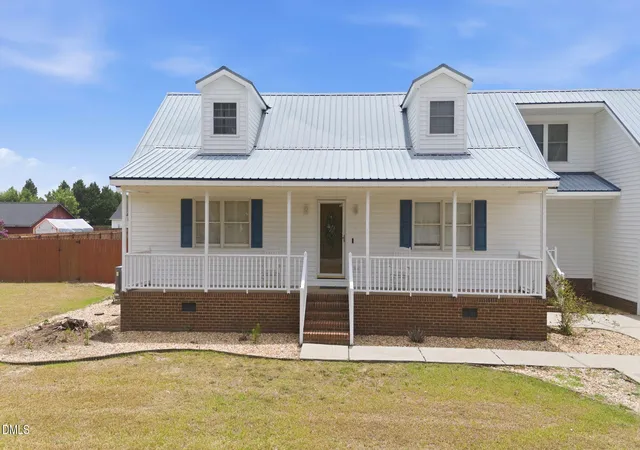 Photo 3 of Single Family Residence at 113 Murphy Dr, Archer Lodge, NC 27527 | MLS# 10175546 | | Sold on 2026-10-07